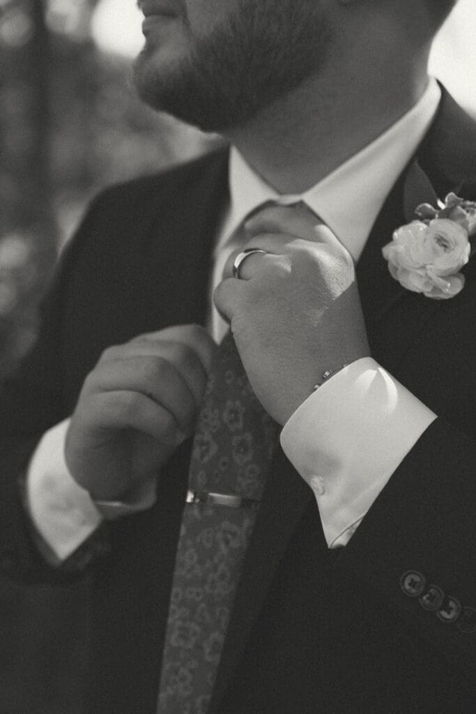 groom detail portrait at loose park in kansas city