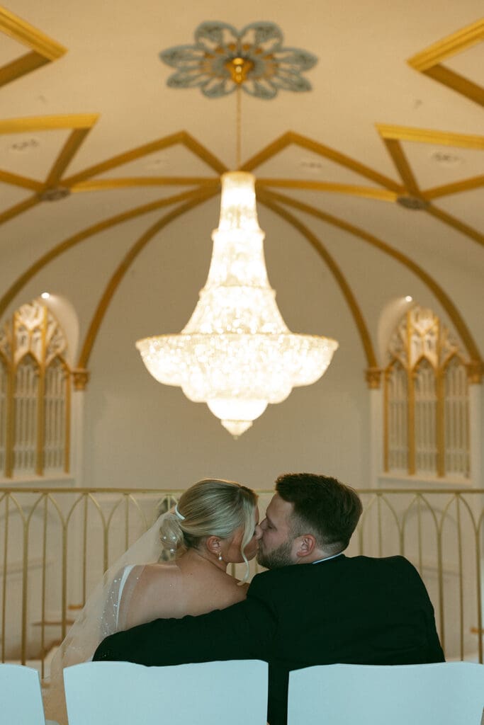 timeless bridal portraits at melrose abbey in kansas city